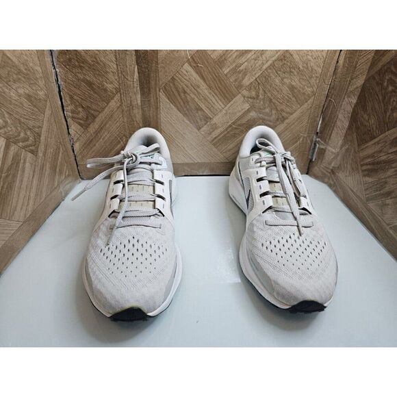 Brand New Nike Women's Air Zoom Vomero 16 Running Shoes 10. 204 - Picture 7 of 10